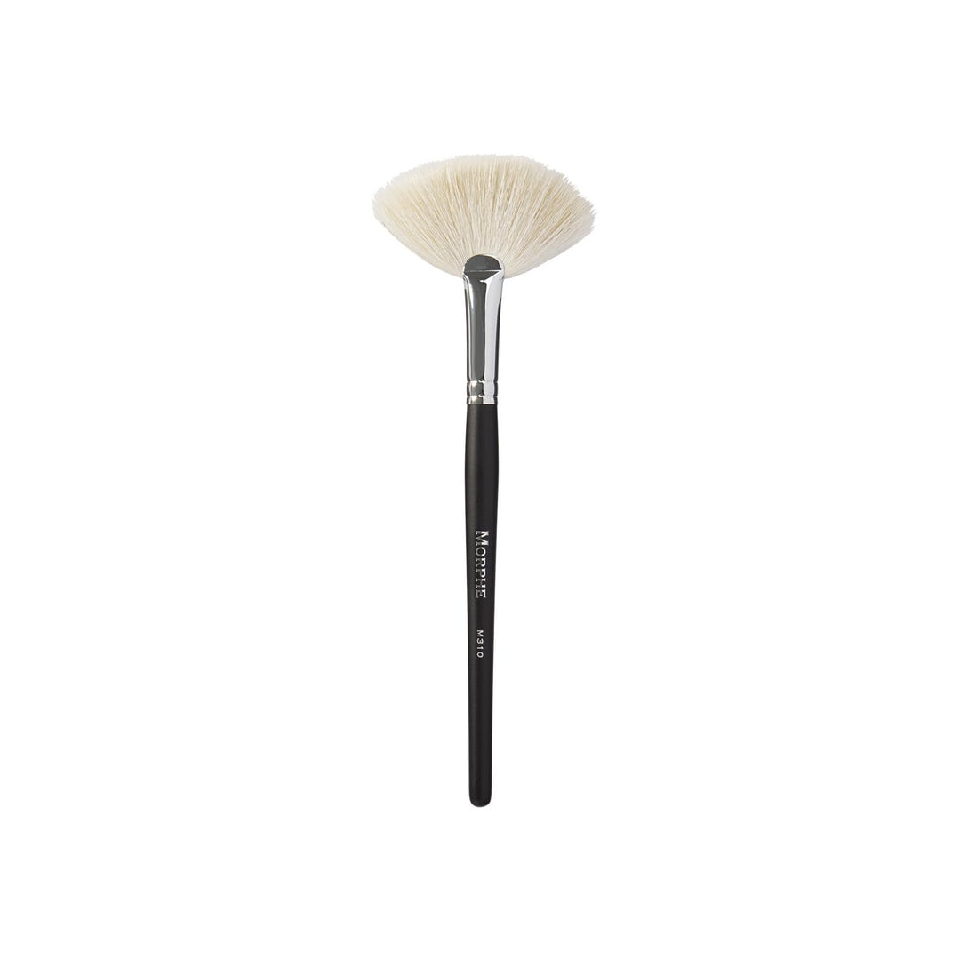 Morphe M310 Large Soft Fan Highlighter Brush