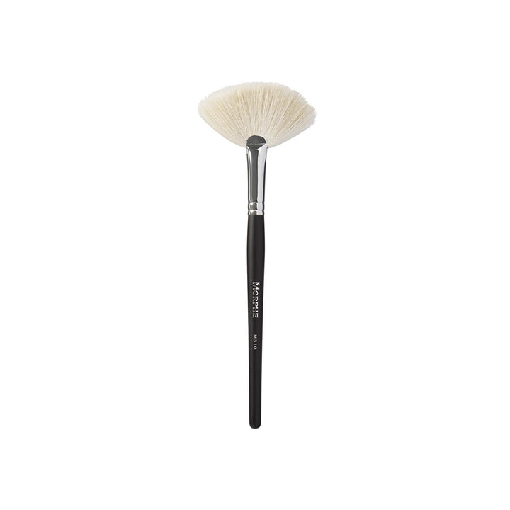 Morphe M310 Large Soft Fan Highlighter Brush