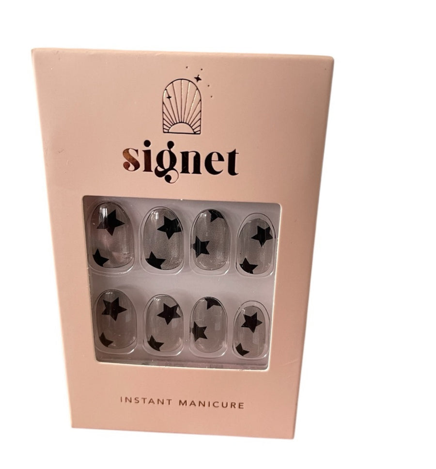 Signet Instant Manicure Press On Nails