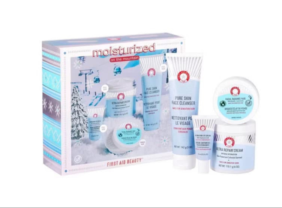 First Aid Beauty Fab Moisturized On The Mountain Kit - 4pc