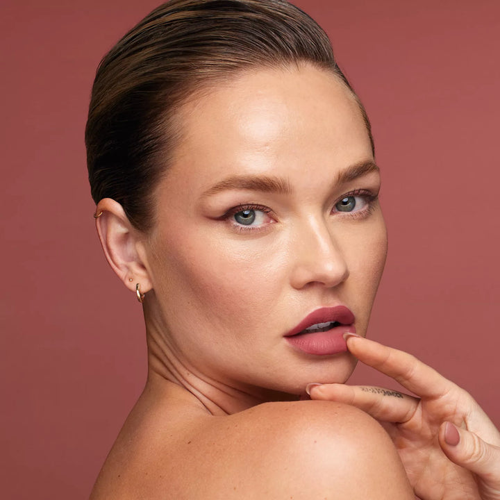 Huda Beauty Liquid Matte Ultra-Comfort Transfer-proof Lipstick - Bombshell