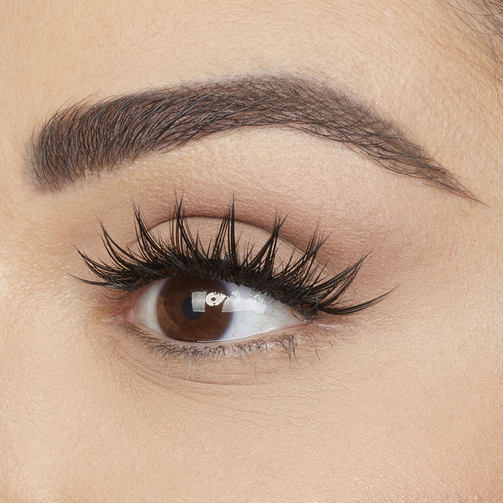Huda Beauty Classic False Sasha Olivia #11